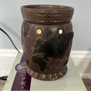 Scentsy warmer with light